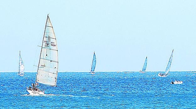 Un momento de la regata, ayer. 