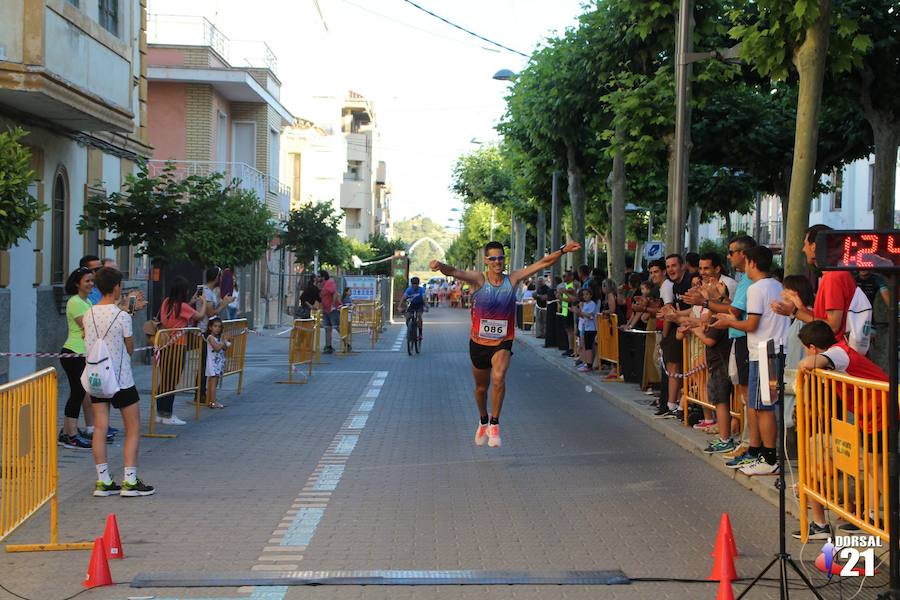 El corredor del C.D. Filippedes Moratalla completa el recorrido en 1 hora y 24 minutos, por el registro de 1 hora y 40 minutos de la atleta del Mobel Automenor Running Club