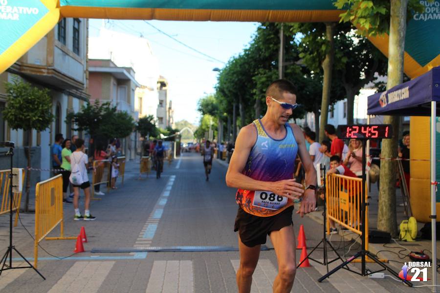 El corredor del C.D. Filippedes Moratalla completa el recorrido en 1 hora y 24 minutos, por el registro de 1 hora y 40 minutos de la atleta del Mobel Automenor Running Club