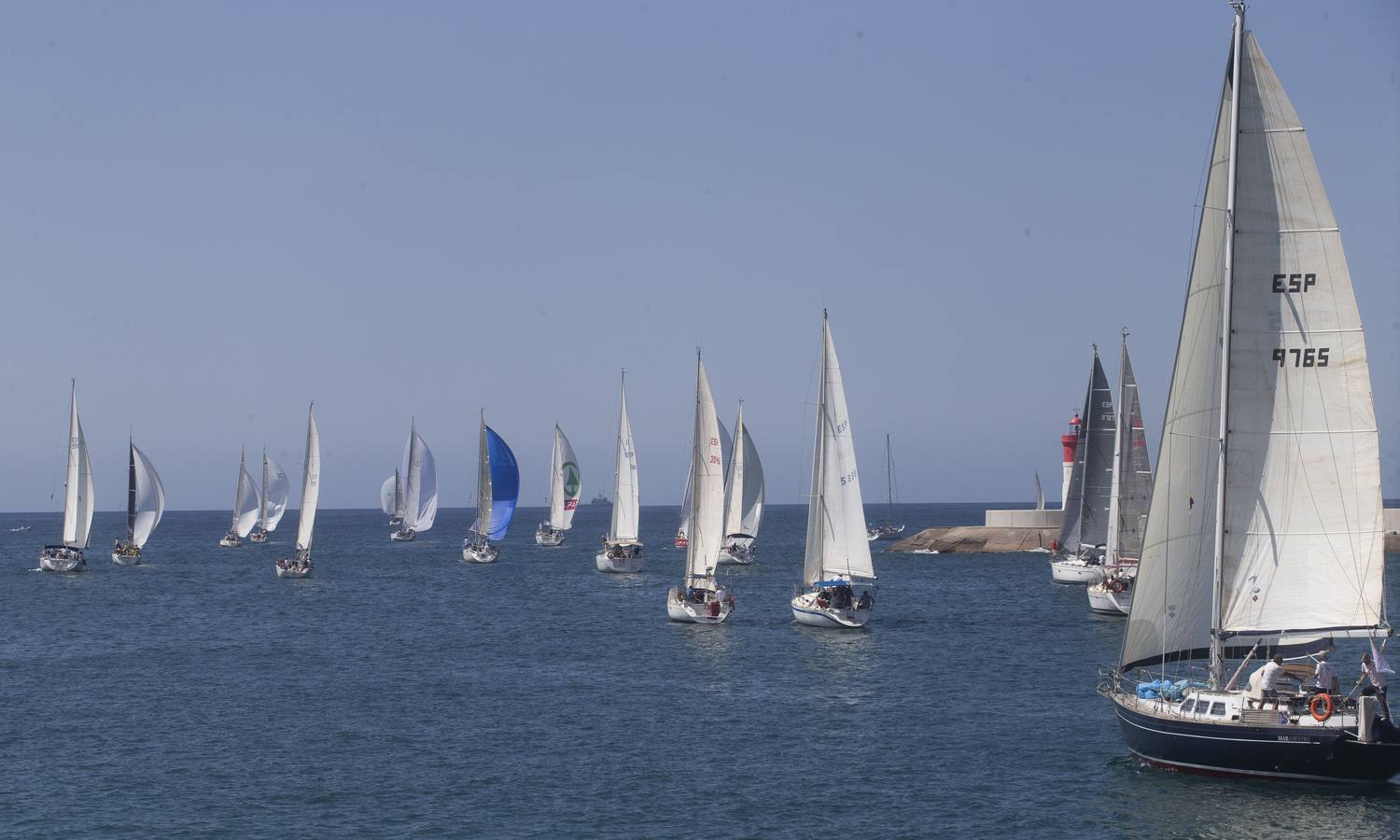 La prueba es puntuable para el campeonato de España, hay 15 barcos locales y la distancia es de 170 millas .