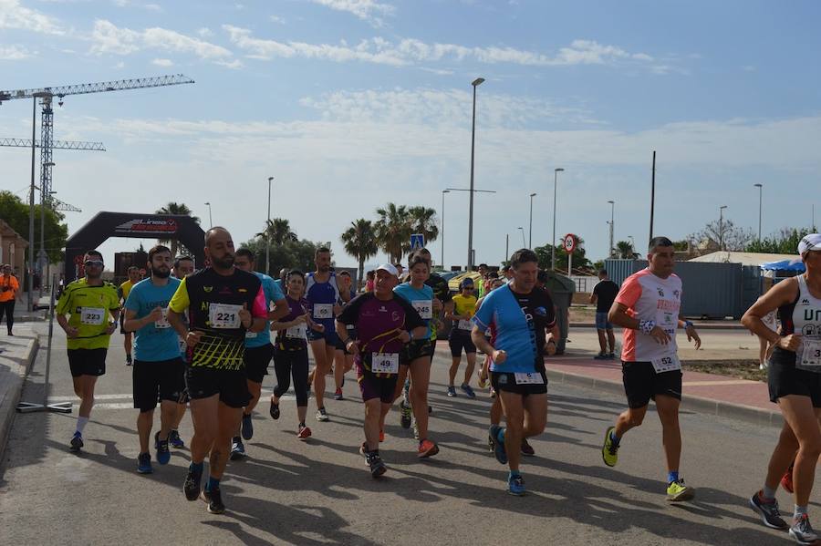 El corredor del Rajaos Runner consigue la victoria con un tiempo de 33:28 minutos, por los 44:48 para la atleta del C.A.C. Jacinto Benavente