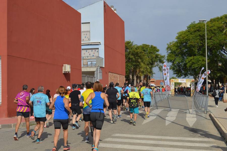 El corredor del Rajaos Runner consigue la victoria con un tiempo de 33:28 minutos, por los 44:48 para la atleta del C.A.C. Jacinto Benavente