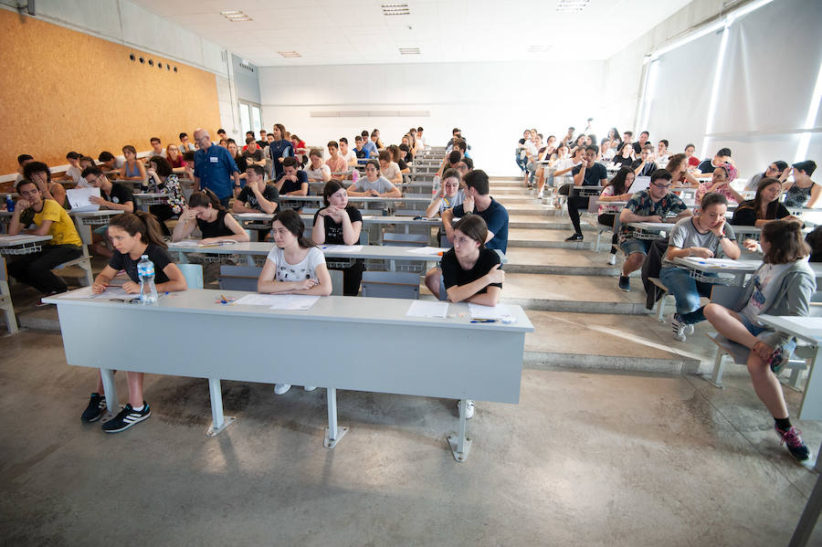 Casi 7.000 alumnos murcianos demostrarán todo lo aprendido para poder matricularse en la universidad el próximo curso