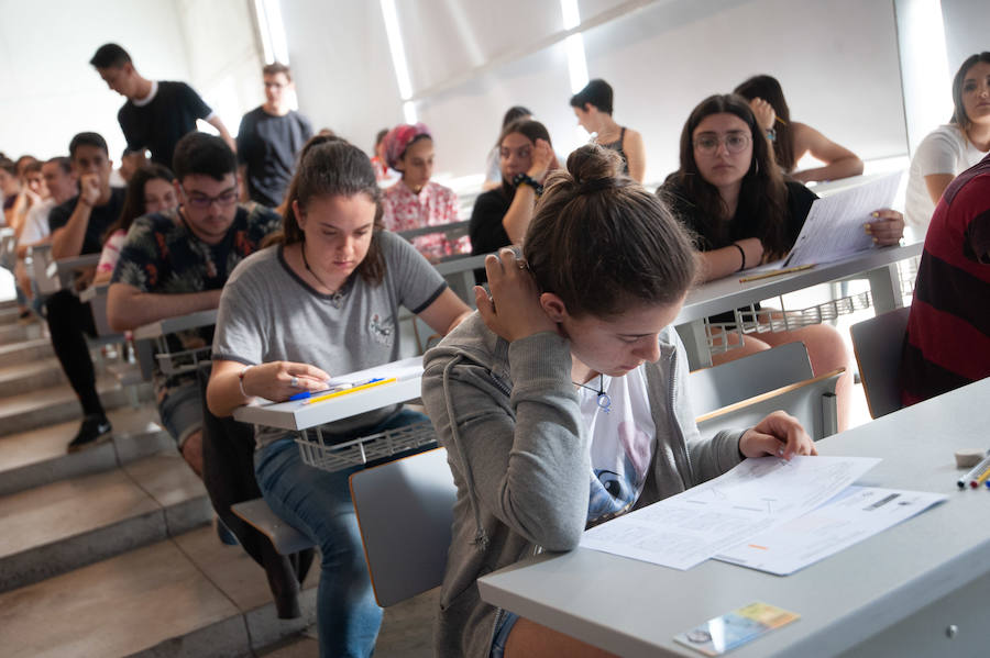 Casi 7.000 alumnos murcianos demostrarán todo lo aprendido para poder matricularse en la universidad el próximo curso