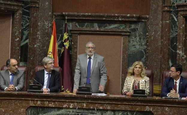 Francisco José Carrera, Miguel Ángel Miralles, Alberto Castillo, Gloria Alarcón y Emilio Ivars, nuevos miembros de la Mesa de la Asamblea.