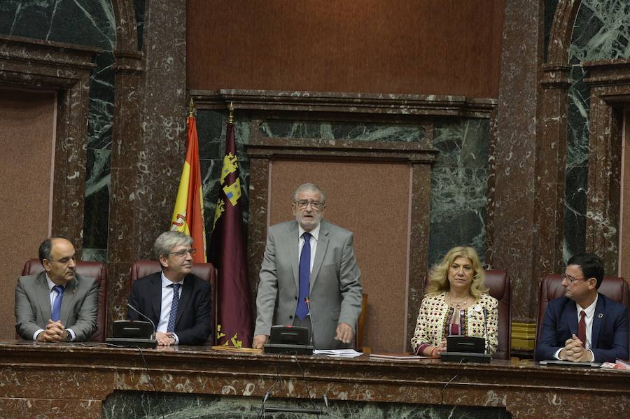 La sesión constitutiva convocada para este martes es distinta a las anteriores, al desarrollarse conforme a las directrices marcadas en el nuevo Reglamento aprobado por unanimidad el pasado 7 de marzo