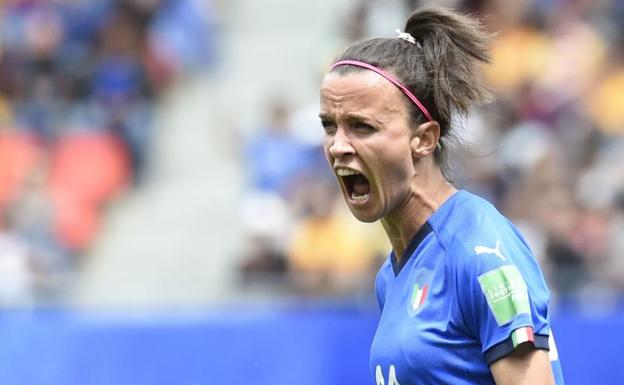 Barbara Bonansea celebra uno de sus dos goles ante Australia. 