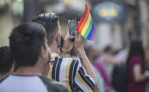 Asistentes al pasado desfile del Orgullo en Cartagena.