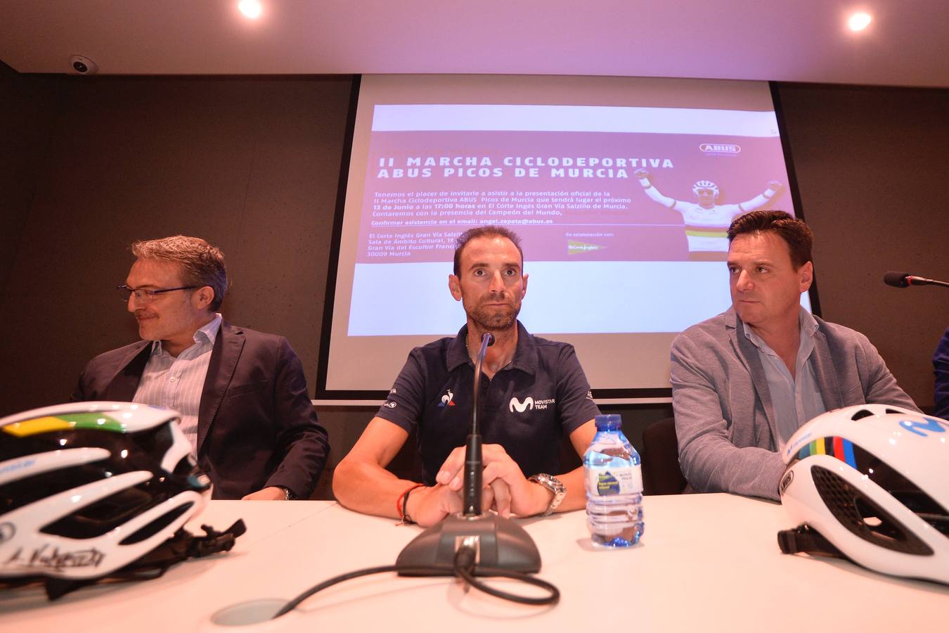 Una nueva prueba para los amantes del ciclismo se ha instaurado en Murcia. Fue presentada en El Corte Inglés y contó con la presencia de un invitado de excepción: el campeón mundial Alejandro Valverde.