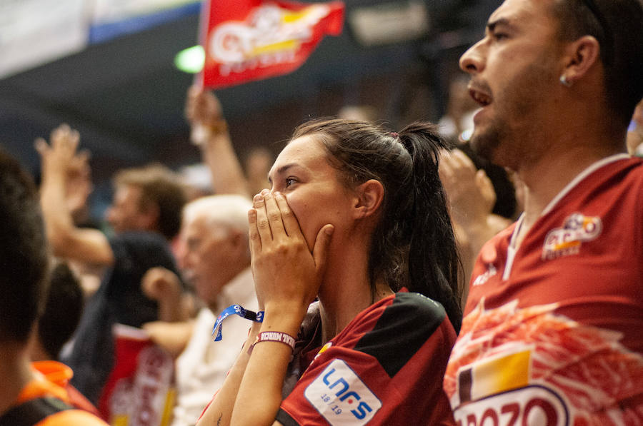 Los de Giustozzi remontaron una desventaja de dos goles para ganar en la tanda tras empatar a 3; serán campeones si ganan el lunes en el Palacio