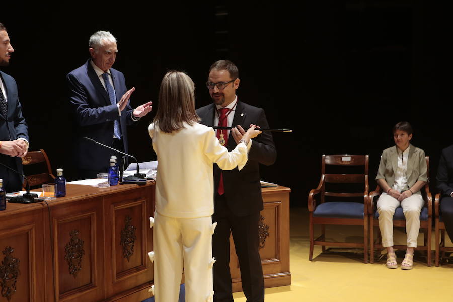 Lorca pasa a manos del PSOE con los votos de IU y Cs después de que el socialista Diego José Mateos arrebatara la alcaldía a Fulgencio Gil y diera cabida en el gobierno municipal al edil de la formación naranja como primer teniente de alcalde