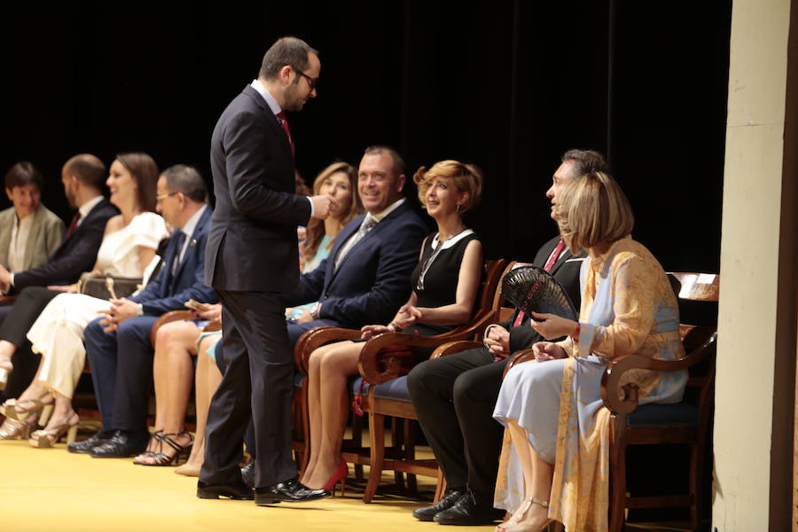 Lorca pasa a manos del PSOE con los votos de IU y Cs después de que el socialista Diego José Mateos arrebatara la alcaldía a Fulgencio Gil y diera cabida en el gobierno municipal al edil de la formación naranja como primer teniente de alcalde