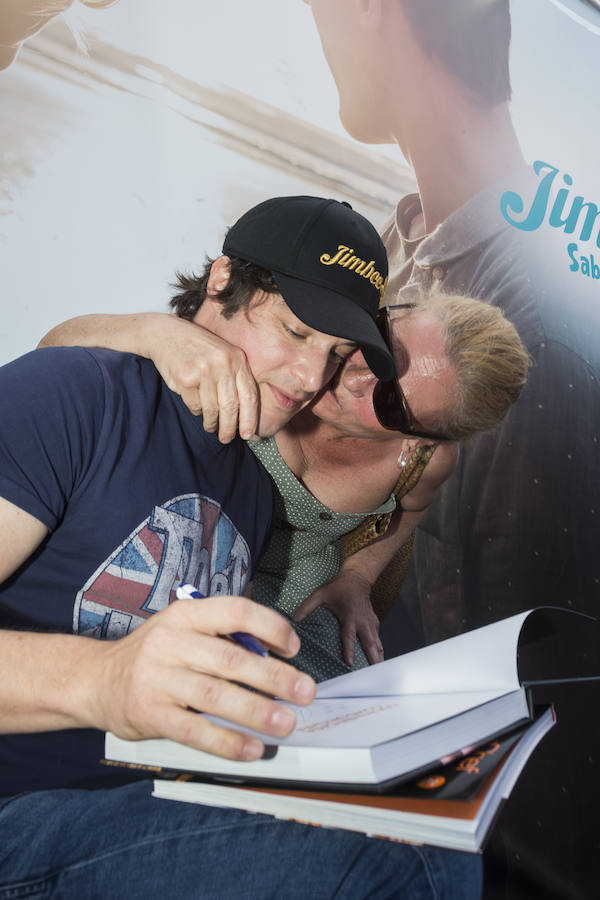 Cientos de personas se aglutinaron en la explanada del puerto para conocer a una de las estrellas de Masterchef y disfrutar de la gastronomía local
