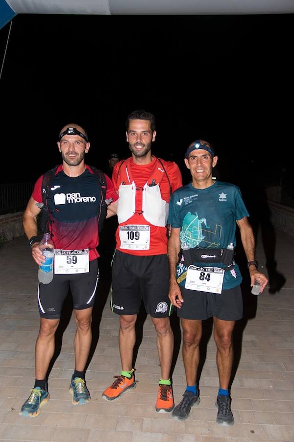 El atleta del Fondistas de Yecla gana en la prueba de 21 kilómetros con un tiempo de 1:49:14, por los 2:06:08 de la corredora del Espuña Trail