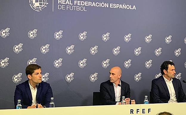 Robert Moreno, Luis Rubiales y José Francisoc Molina. 