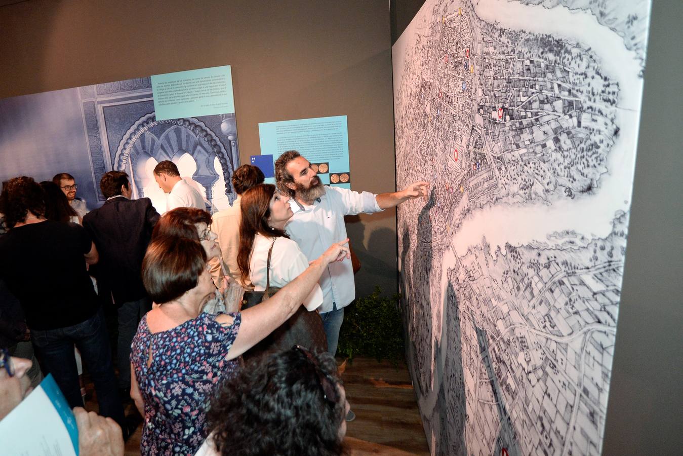 El Museo Arqueológico de Murcia acogió la inauguración de la exposición 'Rey Lobo. El Legado de Ibn Mardanish'