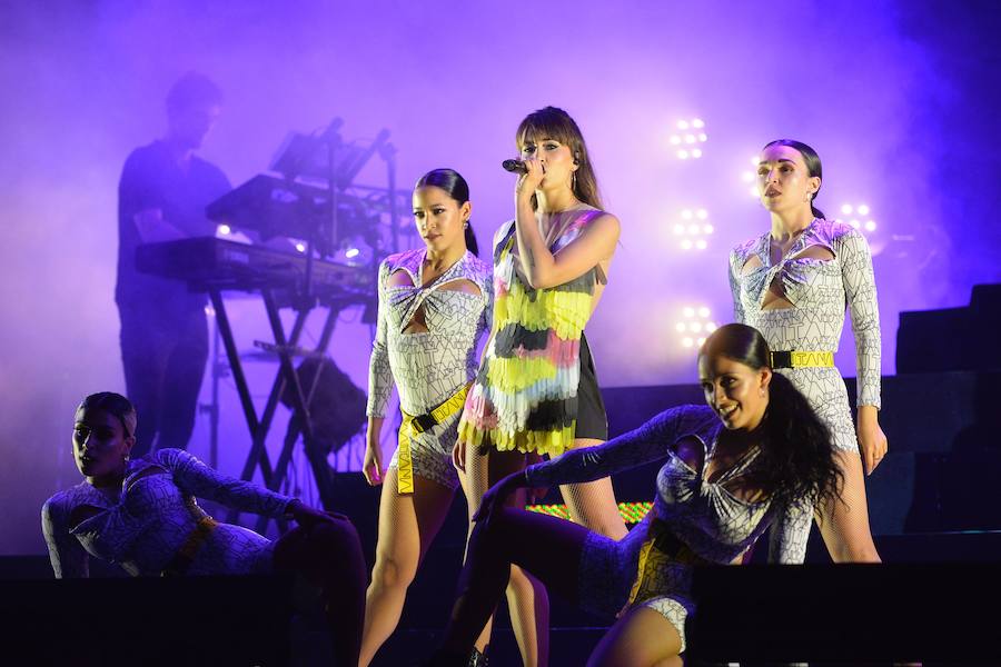 La cantante catalana congregó a varios miles de personas en la plaza de toros de Murcia para presentar su primer disco 'Spoiler'