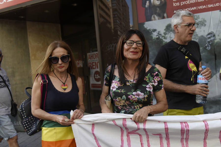 El centro la capital vuelve a teñirse de color para visibilizar las reivindicaciones del colectivo LGTBI+