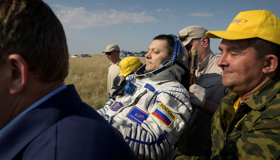 Aterrizaje de la cápsula Soyuz MS-11 con el equipo de la Estación Espacial Internacional del astronauta de la NASA Anne McClain, el cosmonauta ruso Oleg Kononenko y David Saint-Jacques de la Agencia Espacial Canadiense, en un zona remota de Kazajistán
