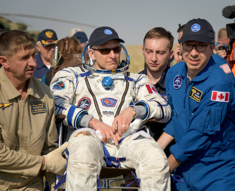 Aterrizaje de la cápsula Soyuz MS-11 con el equipo de la Estación Espacial Internacional del astronauta de la NASA Anne McClain, el cosmonauta ruso Oleg Kononenko y David Saint-Jacques de la Agencia Espacial Canadiense, en un zona remota de Kazajistán