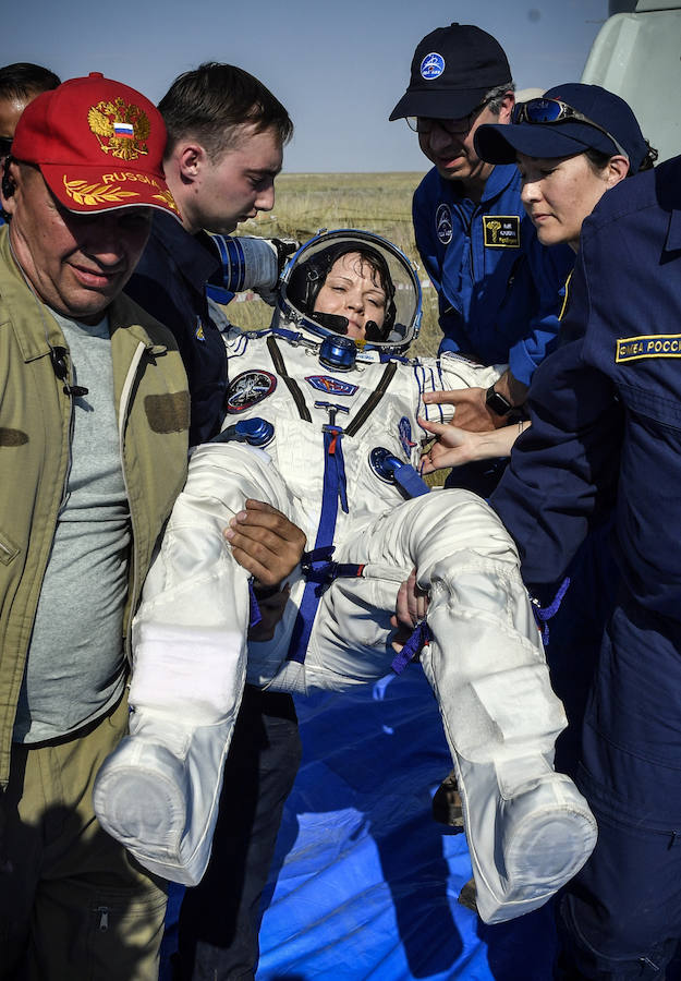 Aterrizaje de la cápsula Soyuz MS-11 con el equipo de la Estación Espacial Internacional del astronauta de la NASA Anne McClain, el cosmonauta ruso Oleg Kononenko y David Saint-Jacques de la Agencia Espacial Canadiense, en un zona remota de Kazajistán