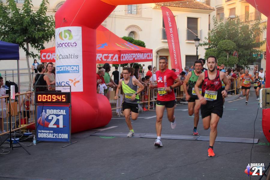 El atleta del C.A. Nogalte–Hogar Puerto Lumbreras completa los 5 kilómetros en 15:56 minutos, por los 19:44 de la corredora del Grupo Alcaraz