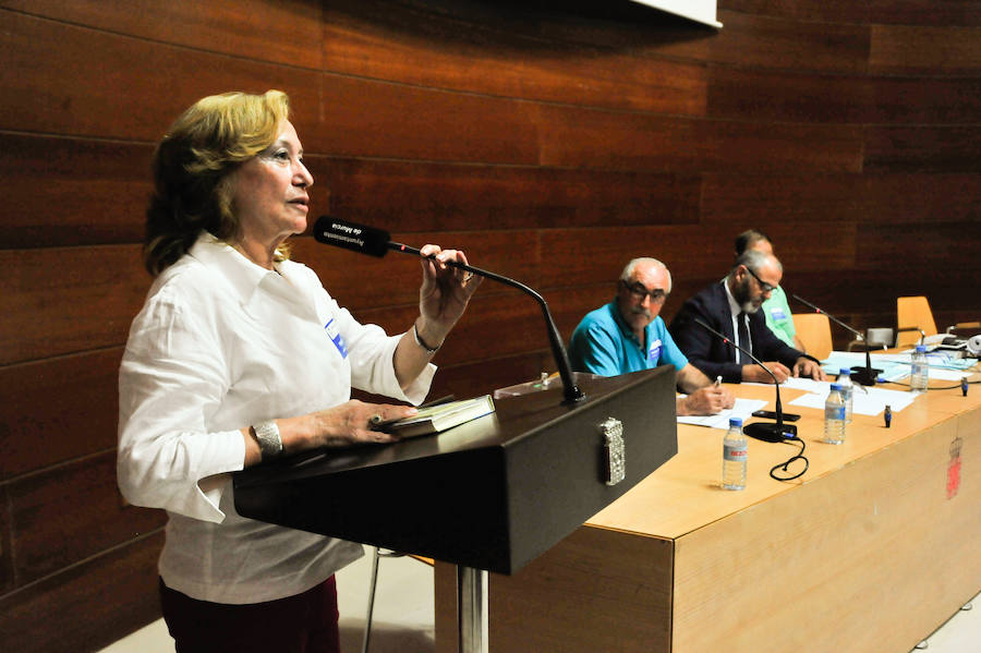 El candidato obtiene 1.102 apoyos mientras que la opción de María del Carmen Martínez solo consigue un voto a favor