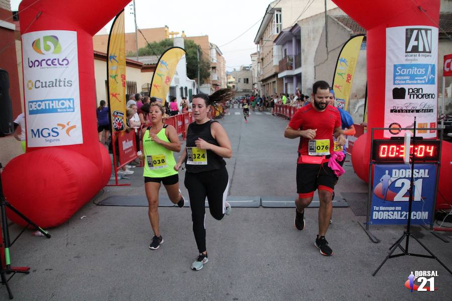 El vencedor de la prueba completa los 5 kilómetros en 15:21 minutos, por los 19:31 de la atleta del Espuña Trail