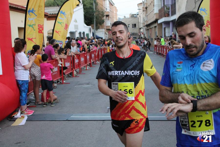 El vencedor de la prueba completa los 5 kilómetros en 15:21 minutos, por los 19:31 de la atleta del Espuña Trail