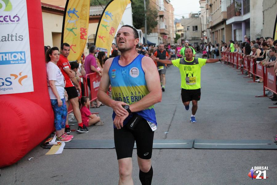 El vencedor de la prueba completa los 5 kilómetros en 15:21 minutos, por los 19:31 de la atleta del Espuña Trail