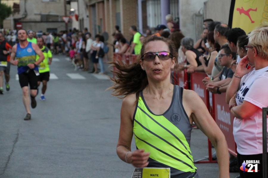 El vencedor de la prueba completa los 5 kilómetros en 15:21 minutos, por los 19:31 de la atleta del Espuña Trail