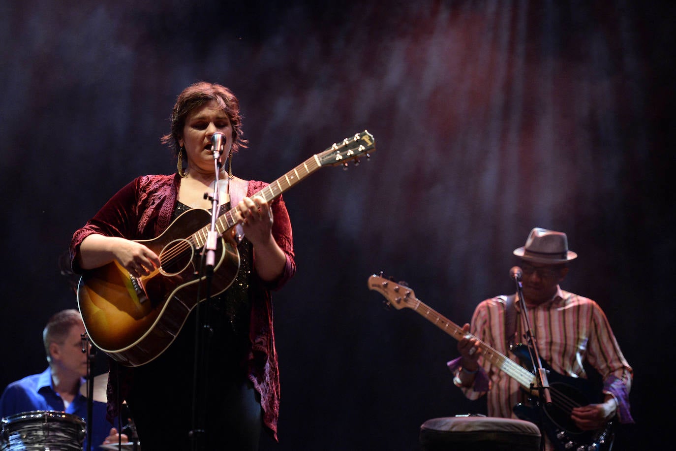 Fotos: Madeleine Peyroux, voz de altura en el Malecón