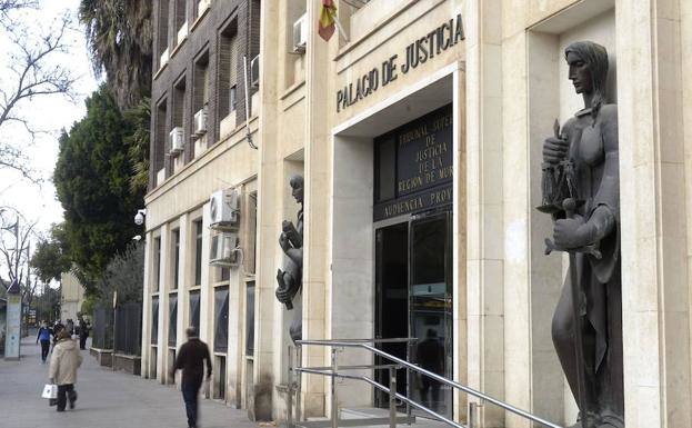 El Palacio de Justicia de Murcia, en una foto de archivo.