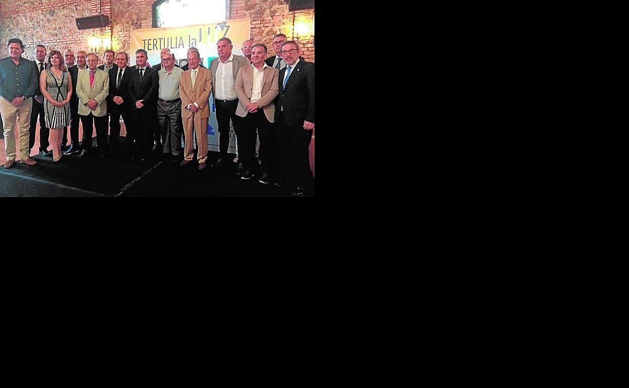 Tertulia La Luz pone el foco en el agua