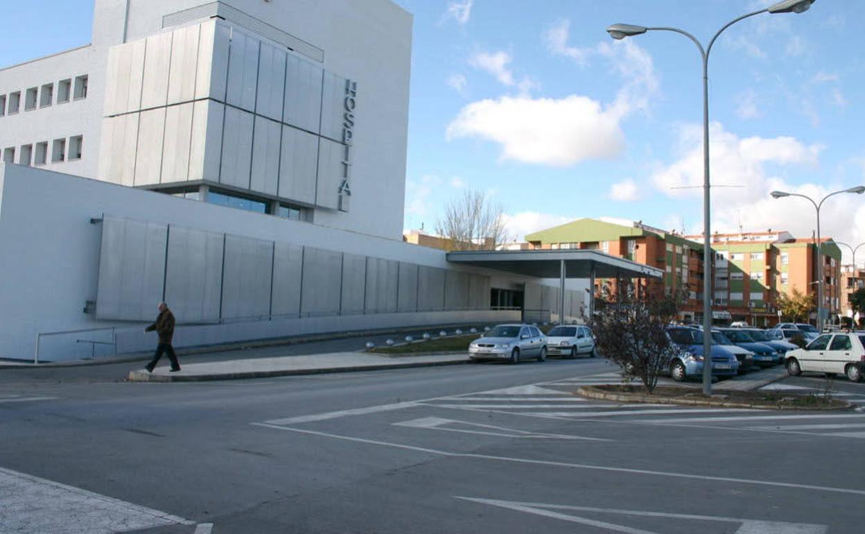 Edificio del Hospital Virgen del Castillo de Yecla.