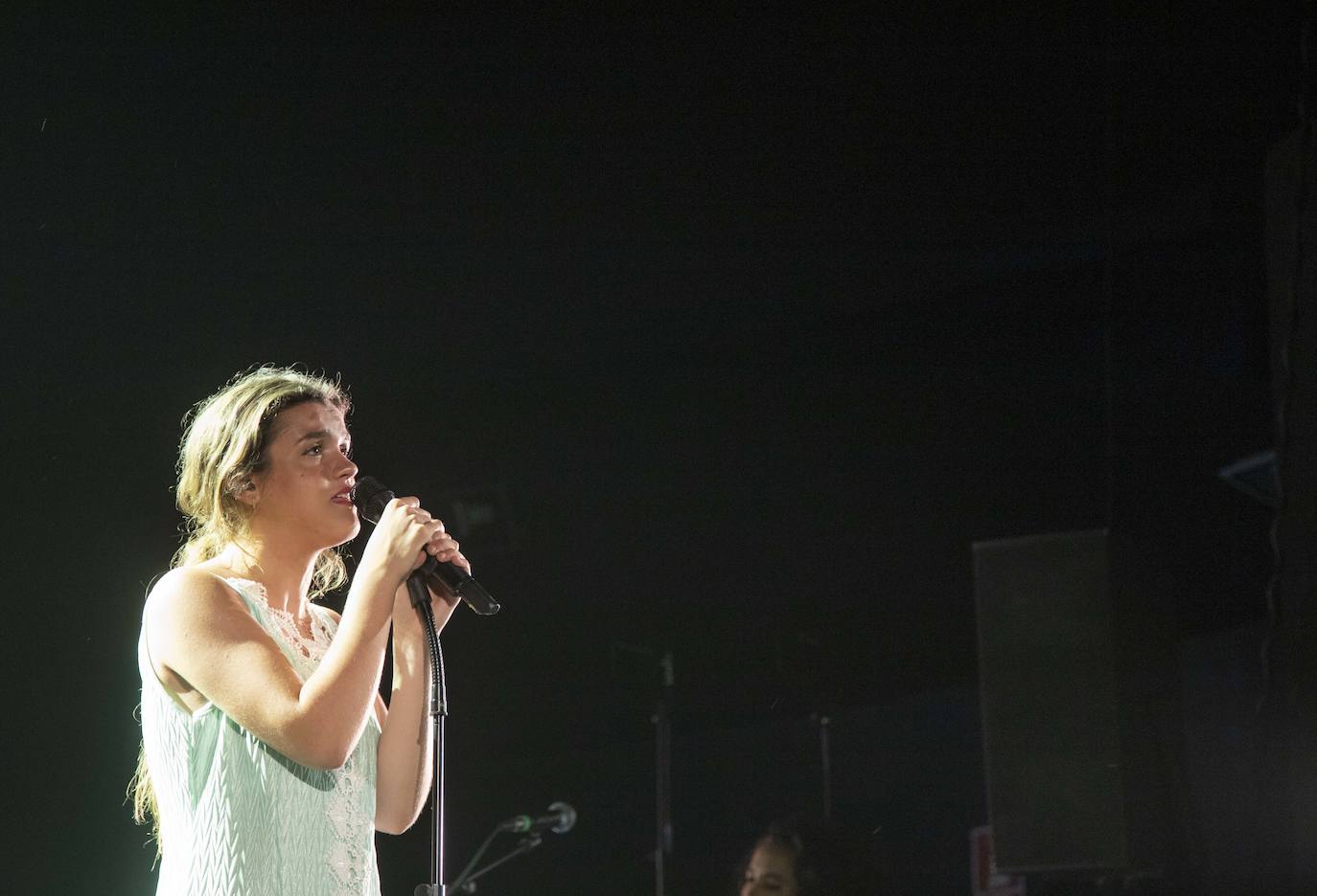 Niño de Elche, Los Hermanos Cubero y Amaia protagonizaron la noche del viernes en Cartagena.