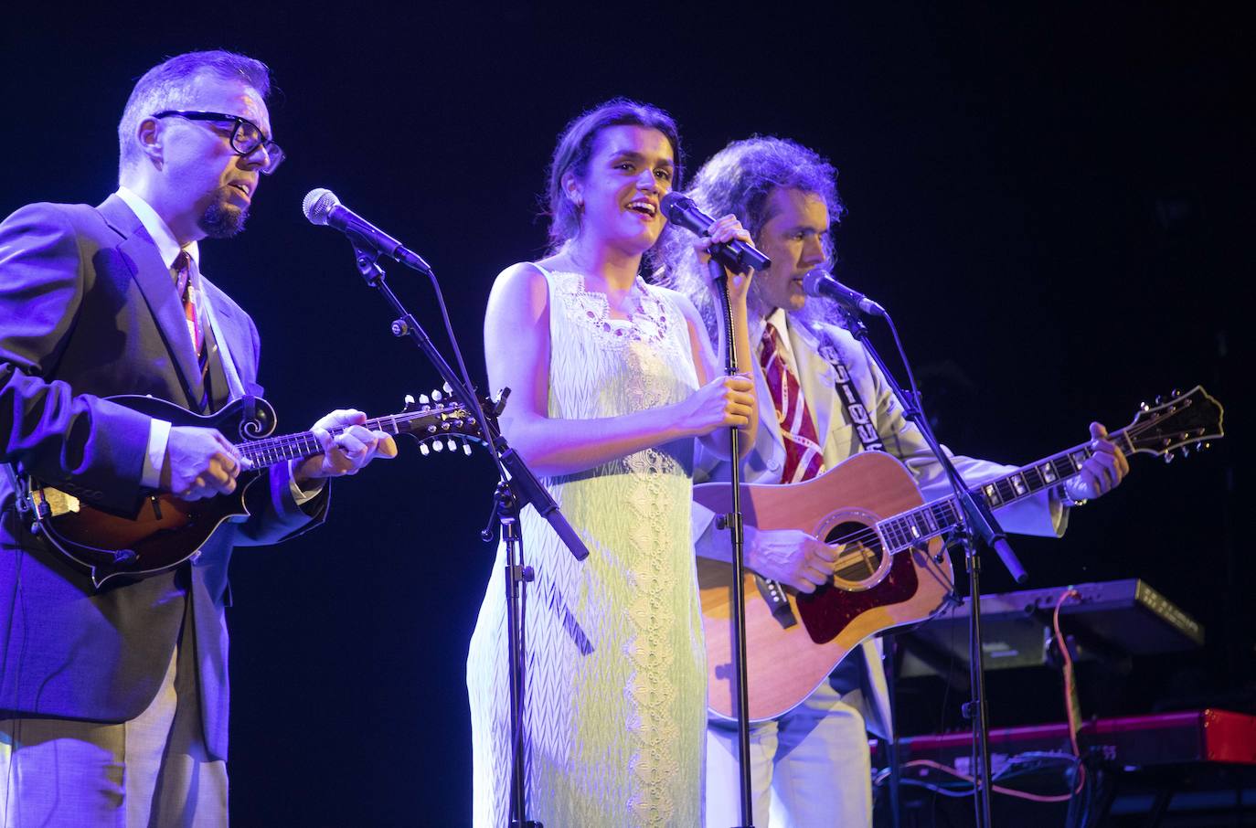 Niño de Elche, Los Hermanos Cubero y Amaia protagonizaron la noche del viernes en Cartagena.