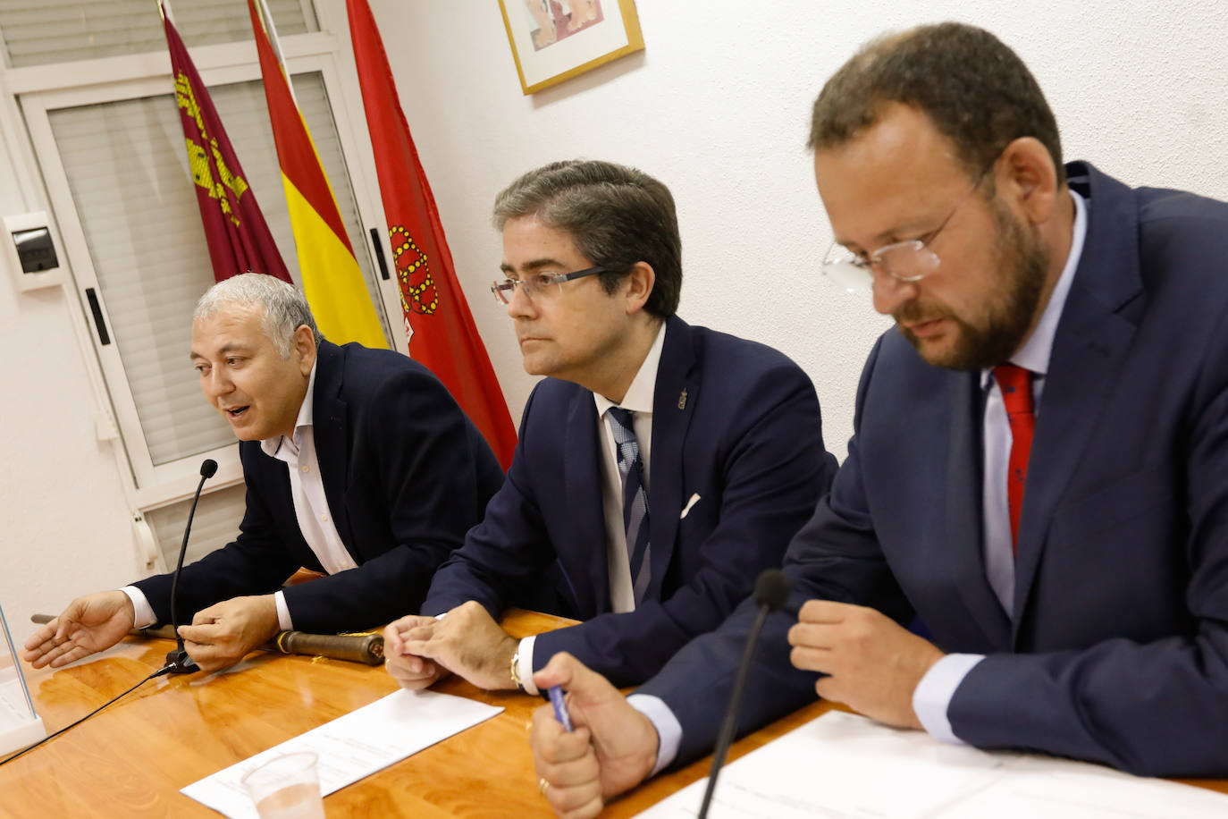 Francisco Fenoll se mantiene como pedáneo desde 2000. Los populares lograron cinco representantes y el PSOE, cuatro.