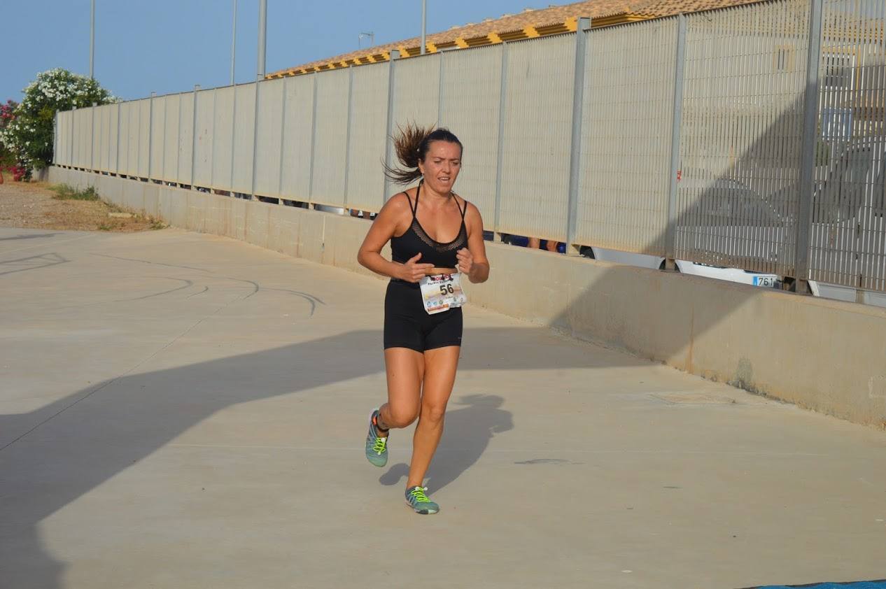 El corredor del C.A. Mandarache Cartagena completa los 5 kilómetros en 19:08 minutos, por los 22:54 de la atleta del Grupo Alcaraz