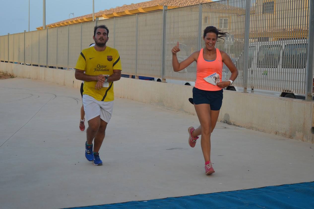 El corredor del C.A. Mandarache Cartagena completa los 5 kilómetros en 19:08 minutos, por los 22:54 de la atleta del Grupo Alcaraz