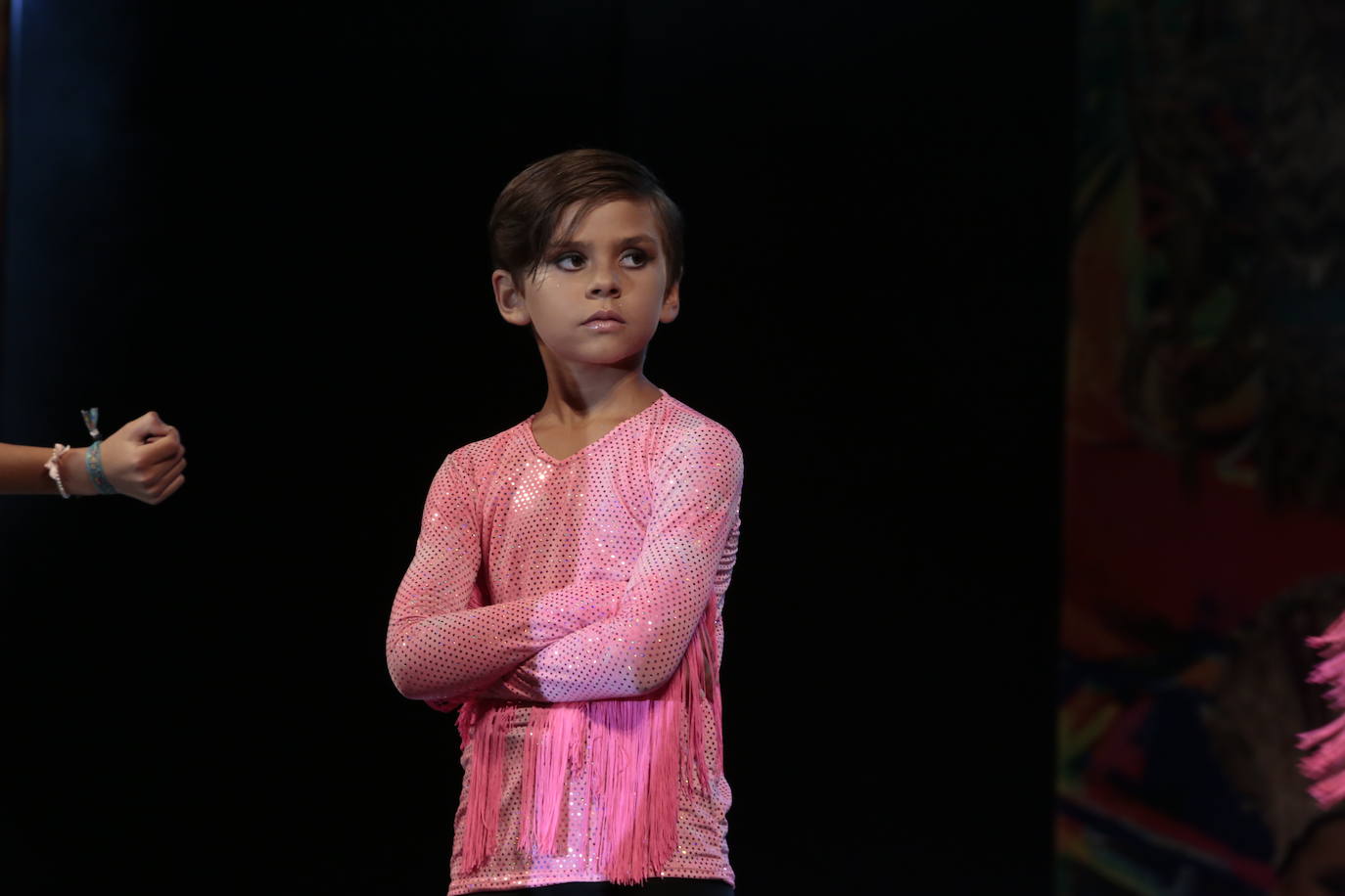 La plaza Antonio Cortijos de Águilas acogió anoche la Gran Gala de Elección de los Personajes del Carnaval 2020, un evento en el que los candidatos se dejaron al piel sobre el escenario para convencer al jurado. Los actos de esta fiesta continúan hoy, a partir de las 21.30 horas, con una muestra del Carnaval por el paseo Parra.