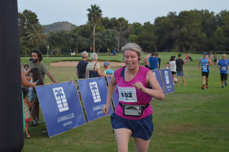 El corredor del Alumbres Sport completa el recorrido de 7 kilómetros en 23:39 minutos, por los 28:46 de la atleta del Grupo Alcaraz