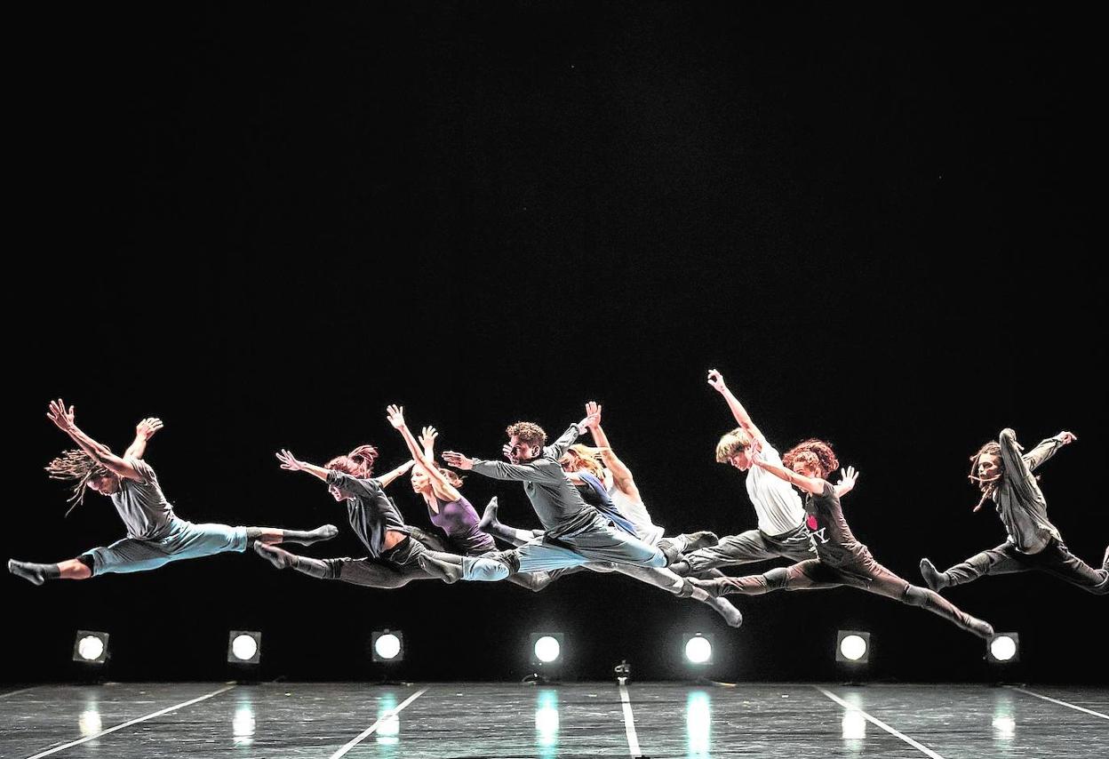 La compañía Acosta Danza, durante una reciente función. 