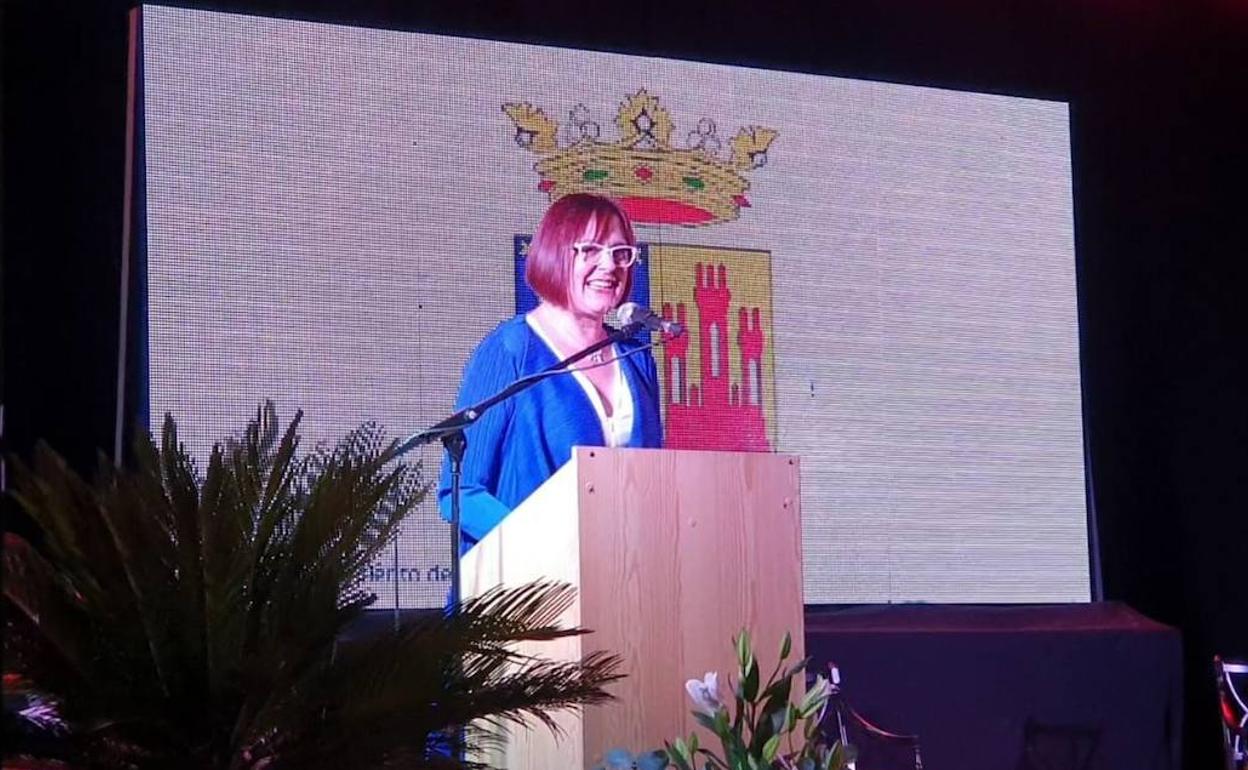 La vicepresidenta regional, Isabel Franco, en la lectura del pregón de las fiestas de Albudeite, este jueves.