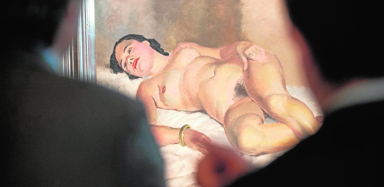 El pintor belga Charles Kvapil (1884-1957) realizó en 1935 la obra 'Nu allongé', de 70x100 cm, que ha llegado a Murcia procedente de una colección particular. 