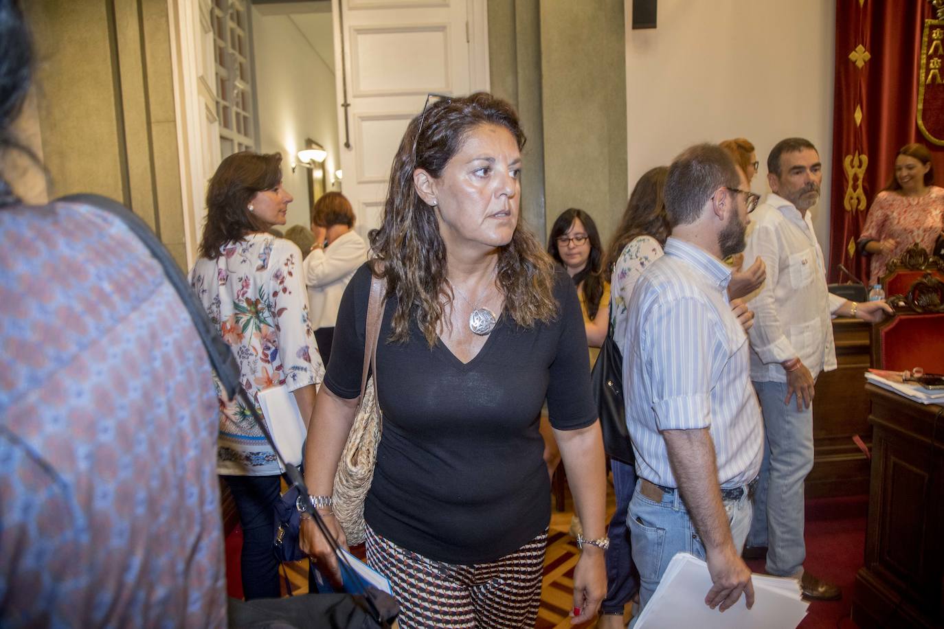 Durante el Pleno, la alcaldesa, Ana Belén Castejón, protagonizó un encontronazo dialéctico con el portavoz de MC, José López.