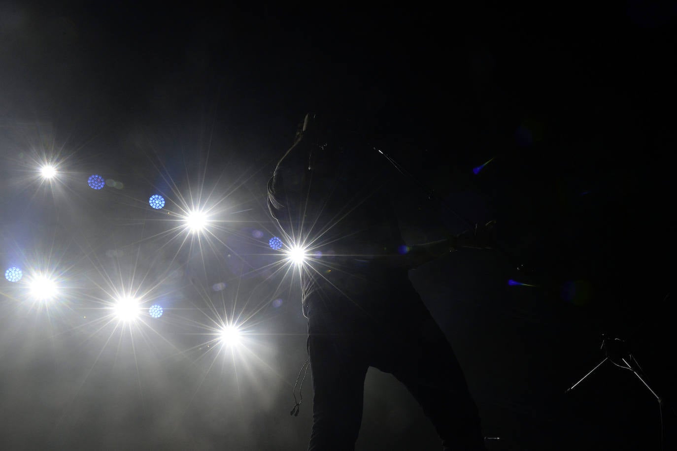 El festival B-Side celebra su edición más ecléctica, en la que Viva Suecia firmó los mejores momentos y en la que también destacaron la puesta en escena de Fuel Fandango, el reggae electrónico de Iseo & Dodosound y el talento de Alice Wonder.