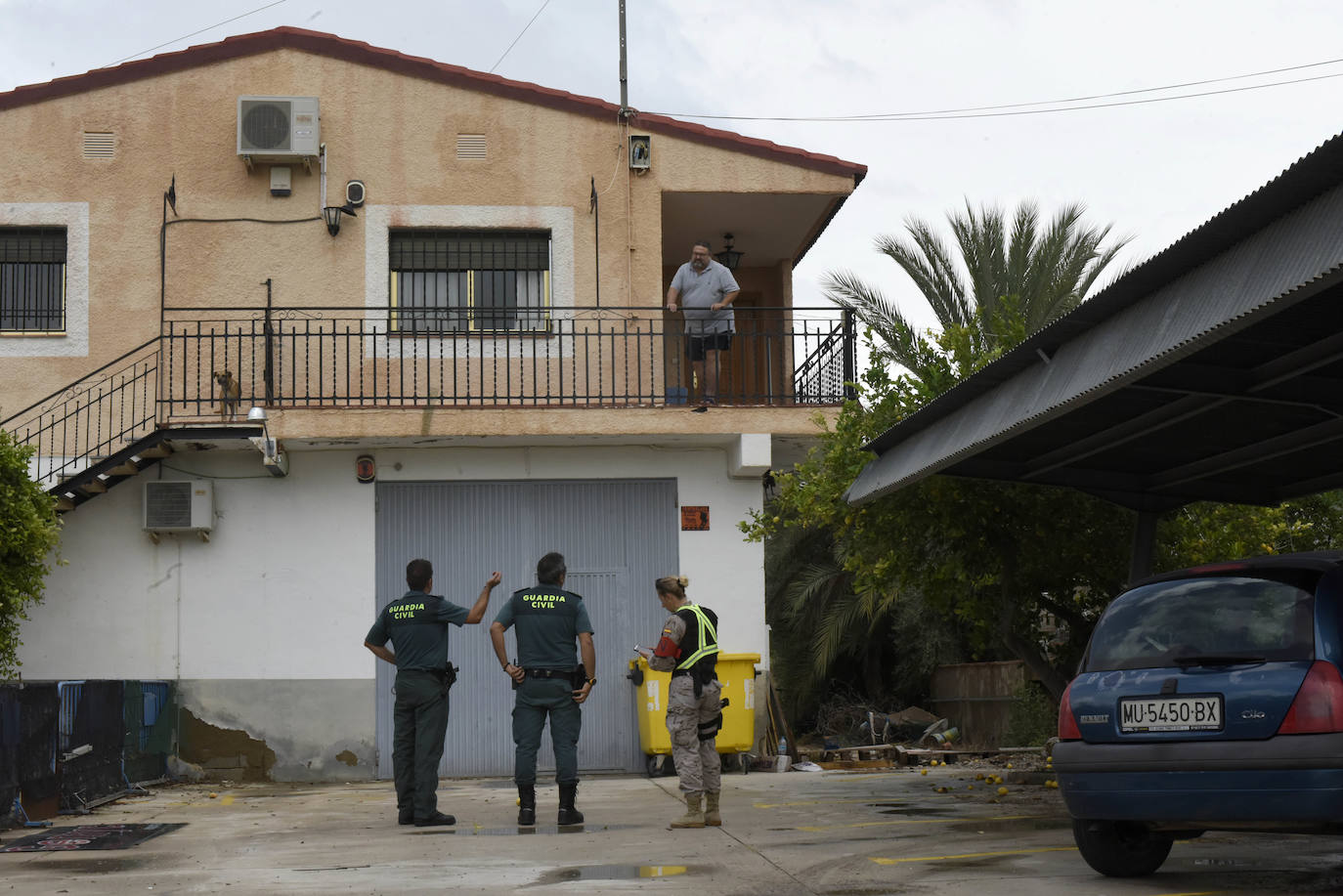 El delegado del Gobierno, Francisco Jiménez, anuncia que se desalojará El Siscar y pedanías colindantes en un plazo máximo de tres horas para evitar que haya incidencias, ya que el momento de ese desemblase será «crítico»