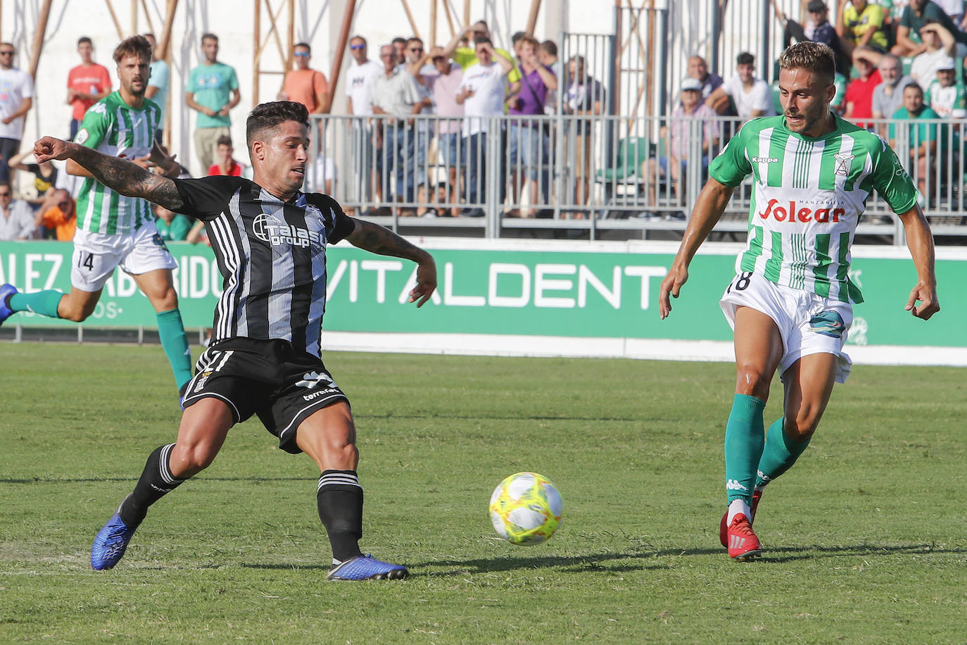 Un golazo de Manu Viana da la victoria a los de Munúa en Sanlúcar de Barrameda