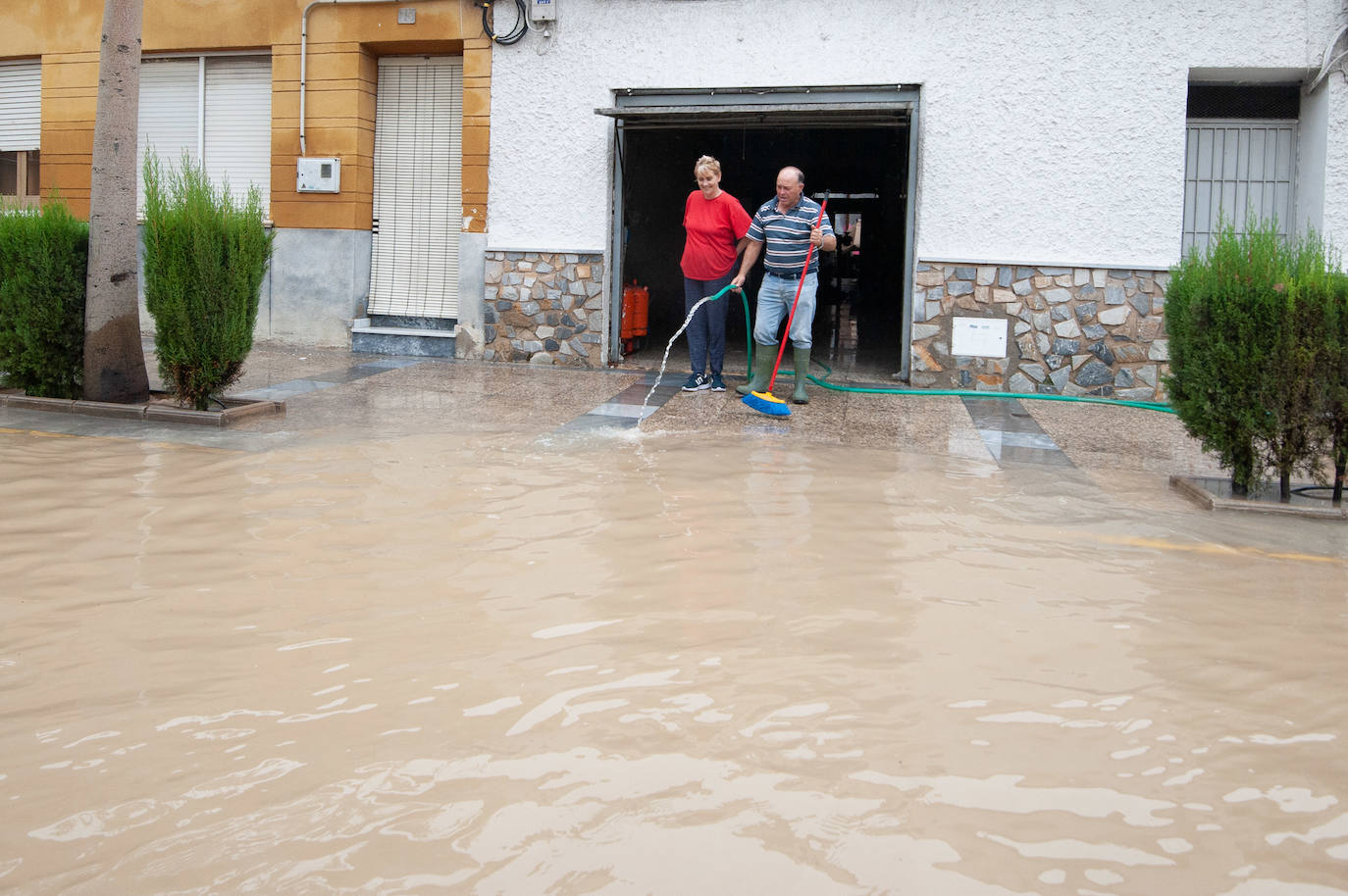 Recorrido por las localidades de Alquerías, Beniel y Llano de Brujas, donde el temporal causó cuantiosos destrozos